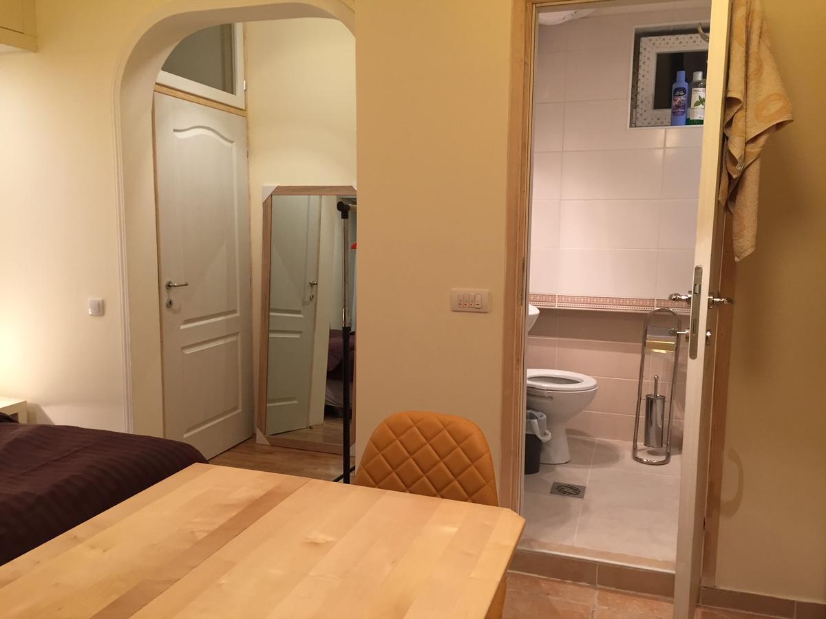 Crown Street Garden Studio Beograd Ngoại thất bức ảnh